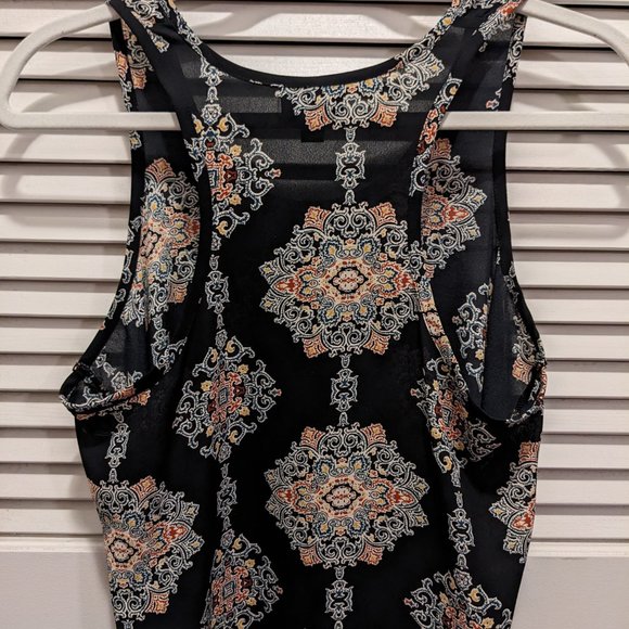 Mossimo Tunic Style Top, Black Moroccan Medallion Pattern, Women's Size Small. - Picture 3 of 7